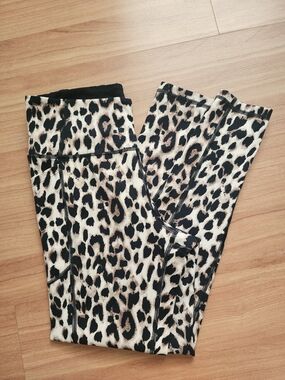 Victoria's Secret Leopard Print High-Waist Leggings - Beige/Black